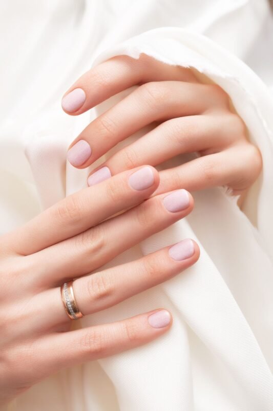 manicura primavera 2026 tonos pastel