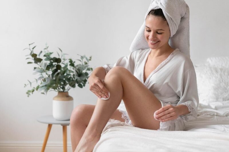 productos esenciales para una rutina de cuidado corporal completa paso a paso